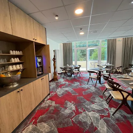 Hotel Husseren Collections - Proche Colmar - 4*