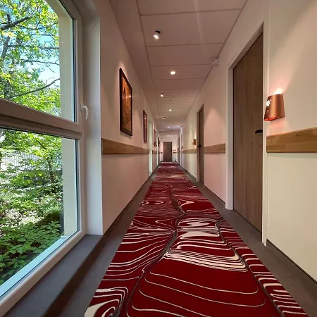 Husseren Collections - Proche Colmar - Hotel