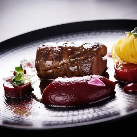 Restaurant Husseren Collections - Proche Colmar - فندق 4*