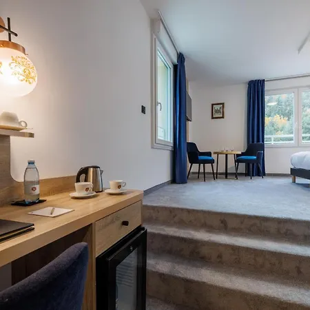 Husseren Collections - Proche Colmar - 4*