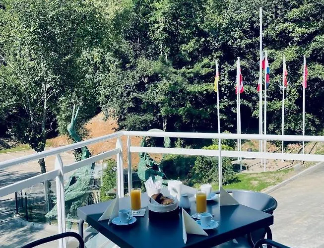 Husseren Collections - Proche Colmar - Eguisheim