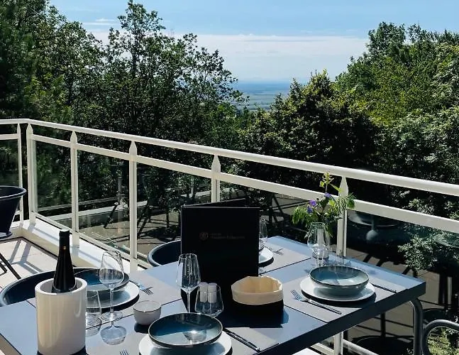 Husseren Collections - Proche Colmar - 4*