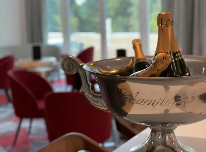 Hotel Husseren Collections - Proche Colmar - 4*