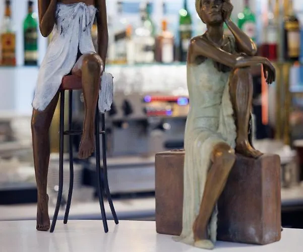 Husseren Collections - Proche Colmar - 4* Eguisheim