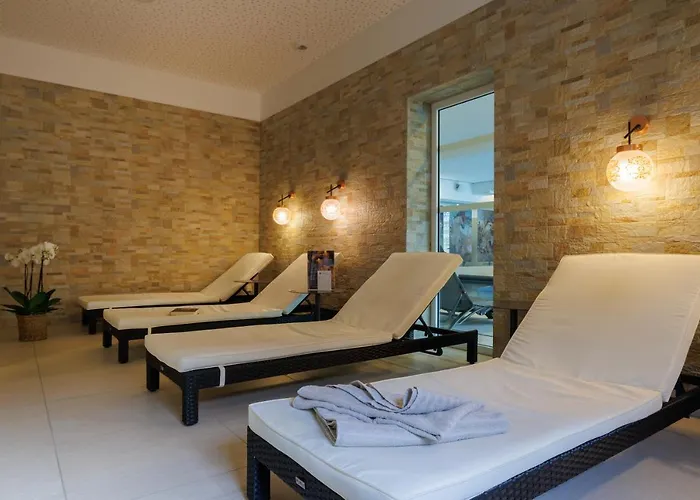 Husseren Collections - Proche Colmar - Hotel 4*