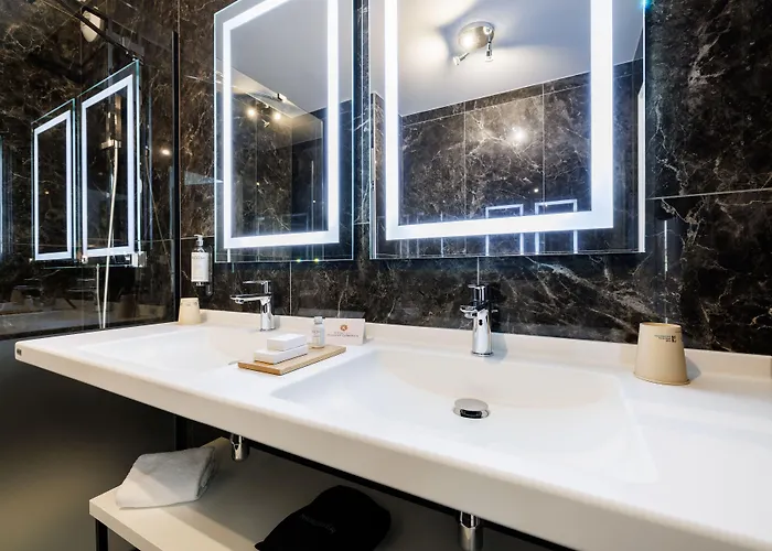 Husseren Collections - Proche Colmar - 4* Eguisheim