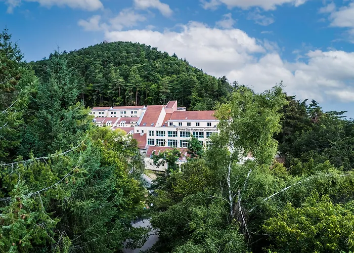 Husseren Collections - Proche Colmar - Hotel